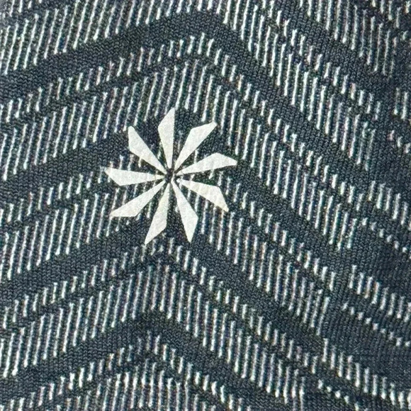 Athleta Women's Black Small Finish Fast Chevron Tank Top Racer Back 777517 Sm S - Picture 5 of 8